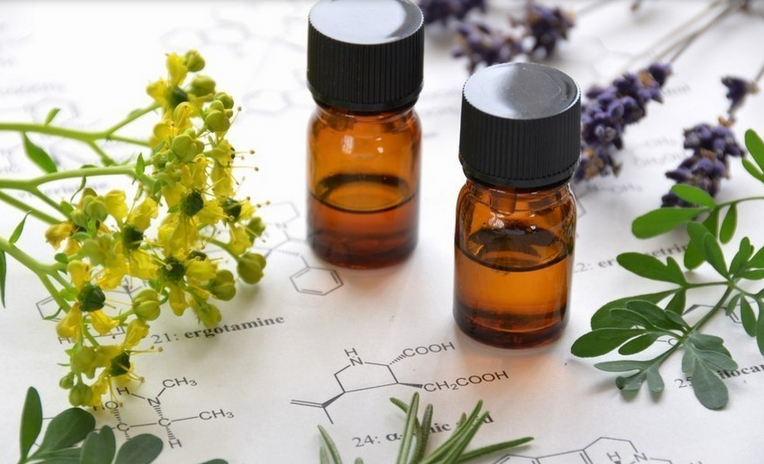 Essential Oils: The Essential Medicine