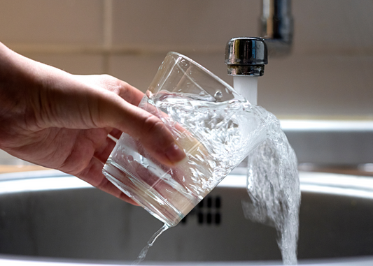 Top 5 Benefits of Using a Water Ionizer